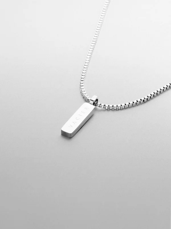 BOX PENDANT NECKLACE