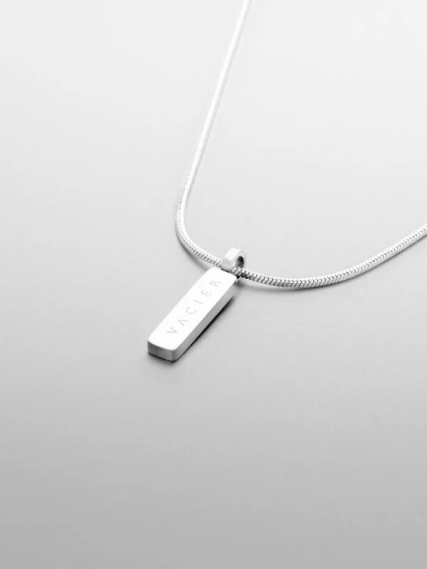 SQUARE PENDANT NECKLACE